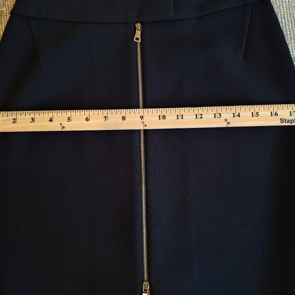 L'Agence Black pencil skirt size 2.  DESIGNER feature full length zip front - Picture 2 of 3